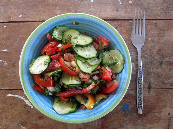 vegan tomato cucumber salad