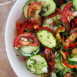 Einfacher Veganer Gurken Tomaten Salat Rezept