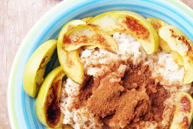 Veganer Glutenfreier Reis Porridge Apfel Zimt Rezept