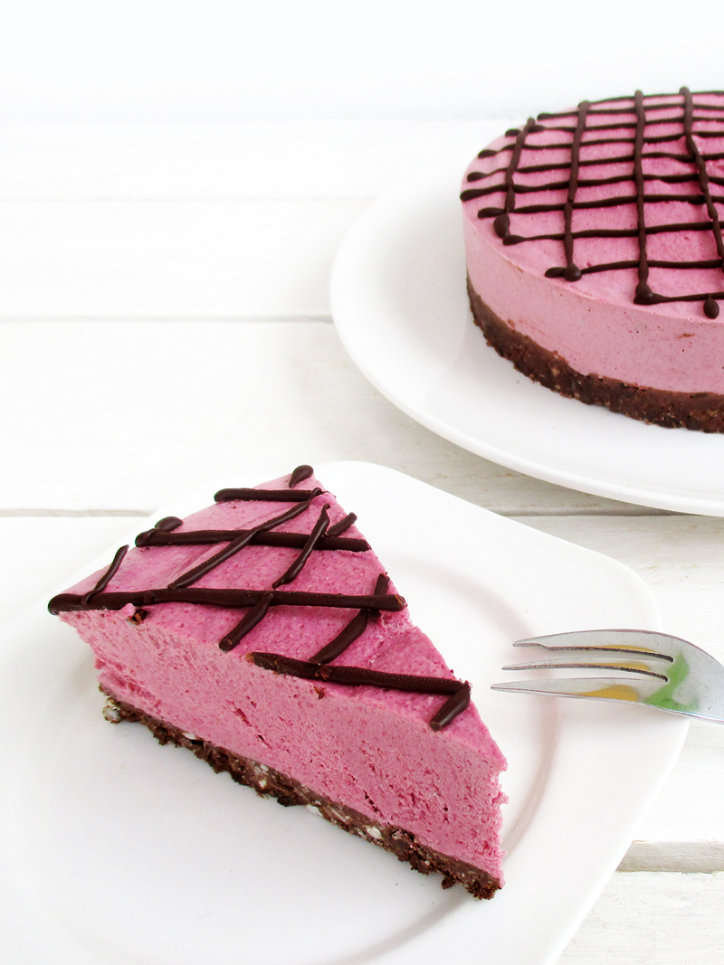 Vegan and gluten-free Raspberry Chocolate Cake