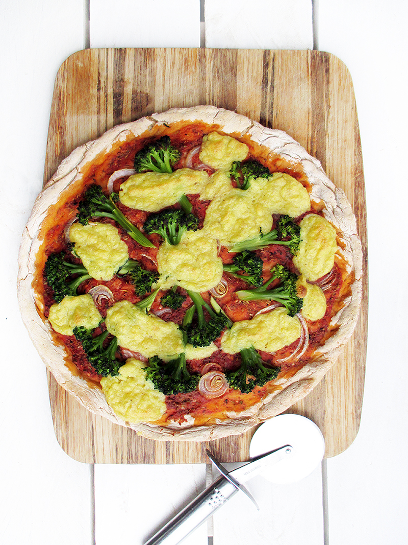 Vegane Glutenfreie Pizza mit Kaese Ohne Nuesse Rezept 1