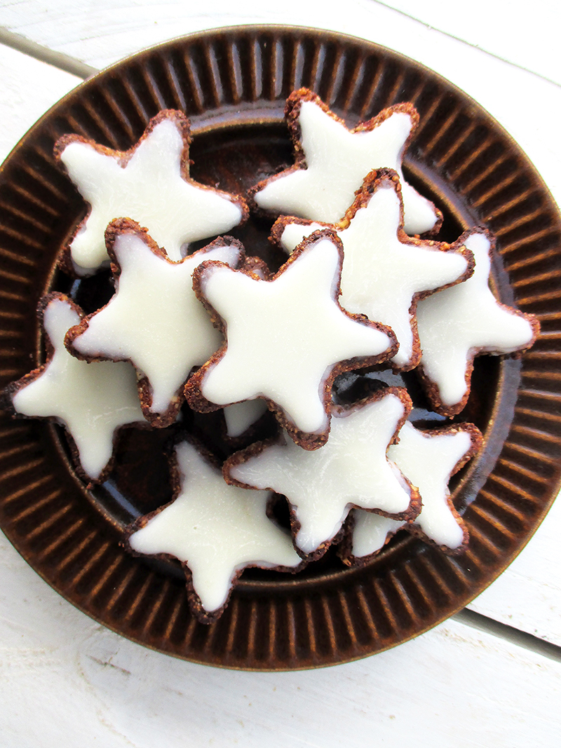 Vegan and gluten-free Cinnamon Star Cookies
