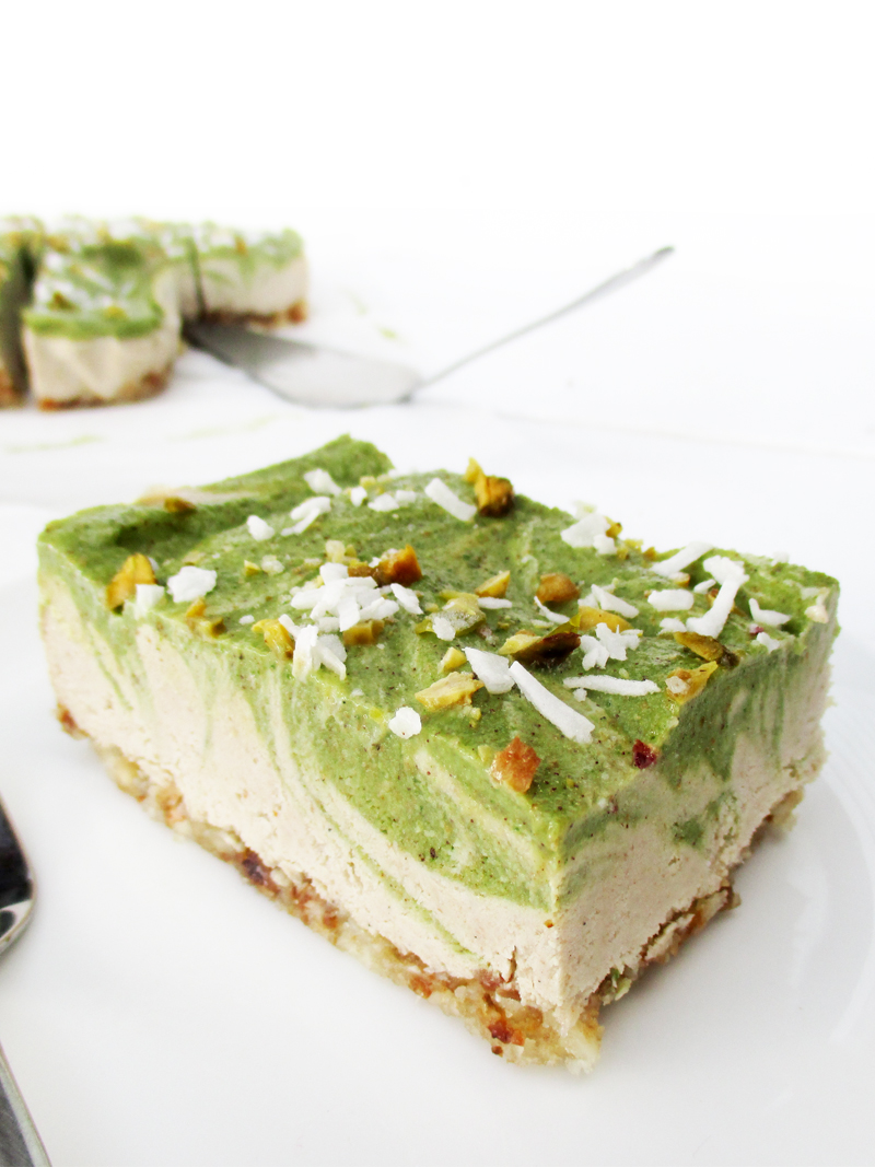 Vegan Gluten free Dairy free No Bake Kiwi Fruit Vanilla Cake Slice Recipe 4