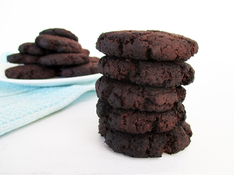 Vegan and Gluten-free Dark Chocolate Cookies