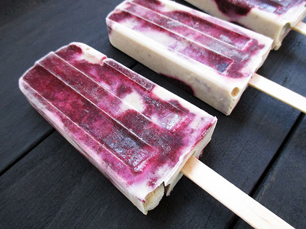 Creamy Vegan Gluten free Vanilla Berry Ice Popsicle Without Refined Sugar Recipe 2