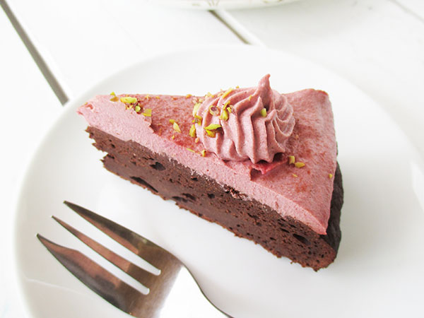 Vegan Gluten-free Pink Chai Chocolate Cake Recipe
