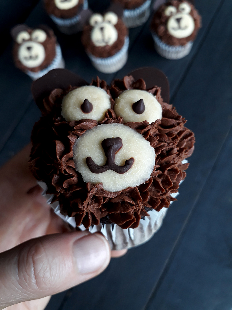 Bear Chocolate Cupcakes vegan and gluten-free